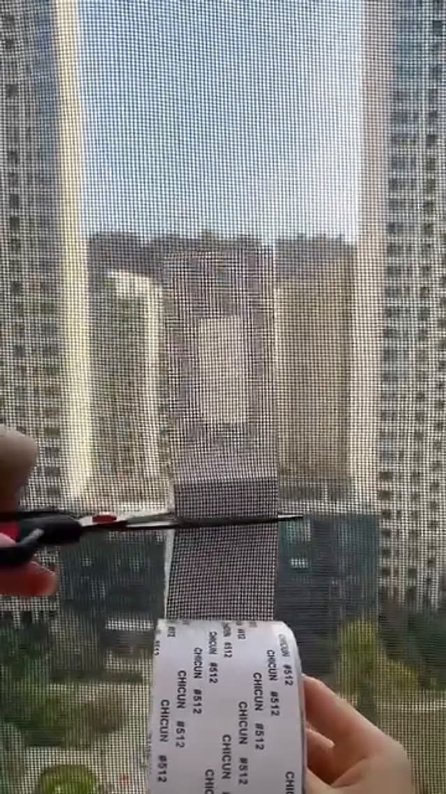 Shirit rrjete ngjitës për riparimin e rrjetës së dritares, 5 cm