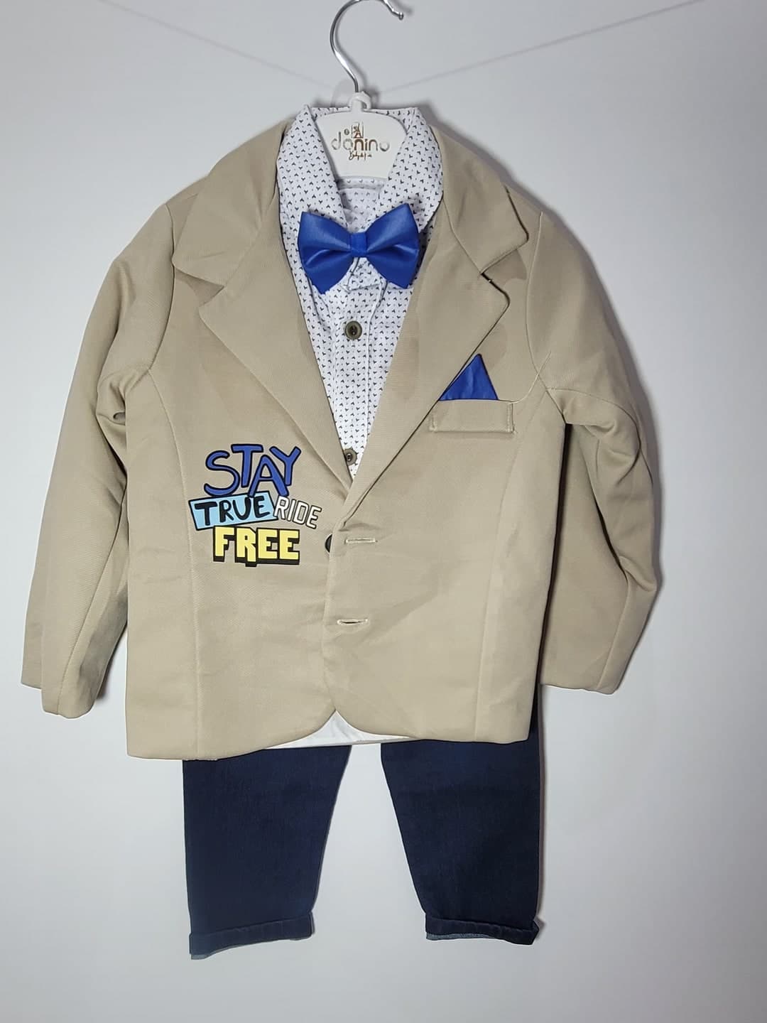 Kostum eventesh për djem me papion (1–3 vjeç)