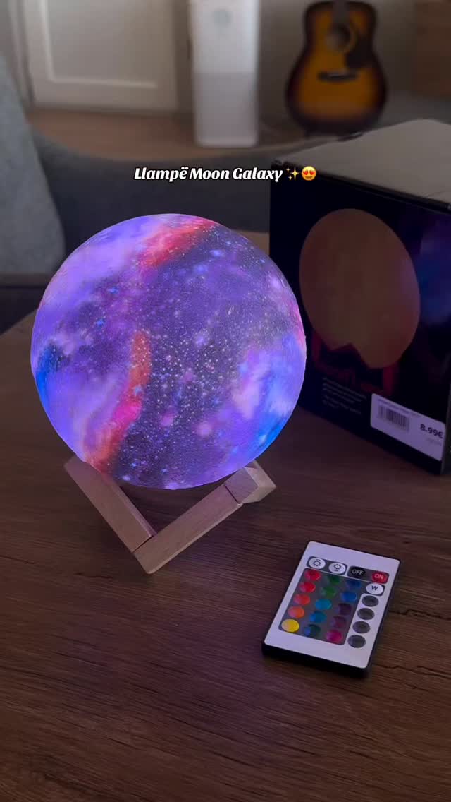 Llambë Galaxy Moon