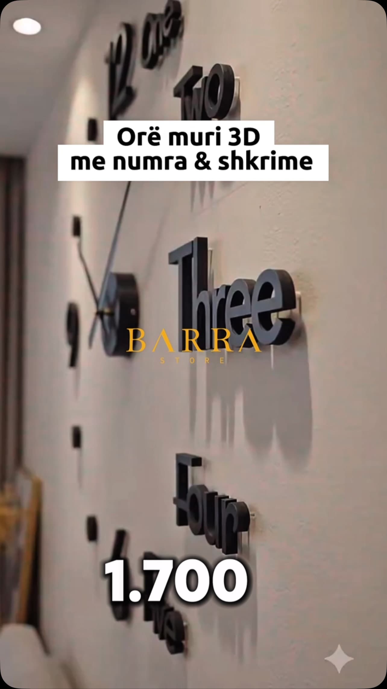 Orë muri 3D me numra dhe shkrime, e zezë
