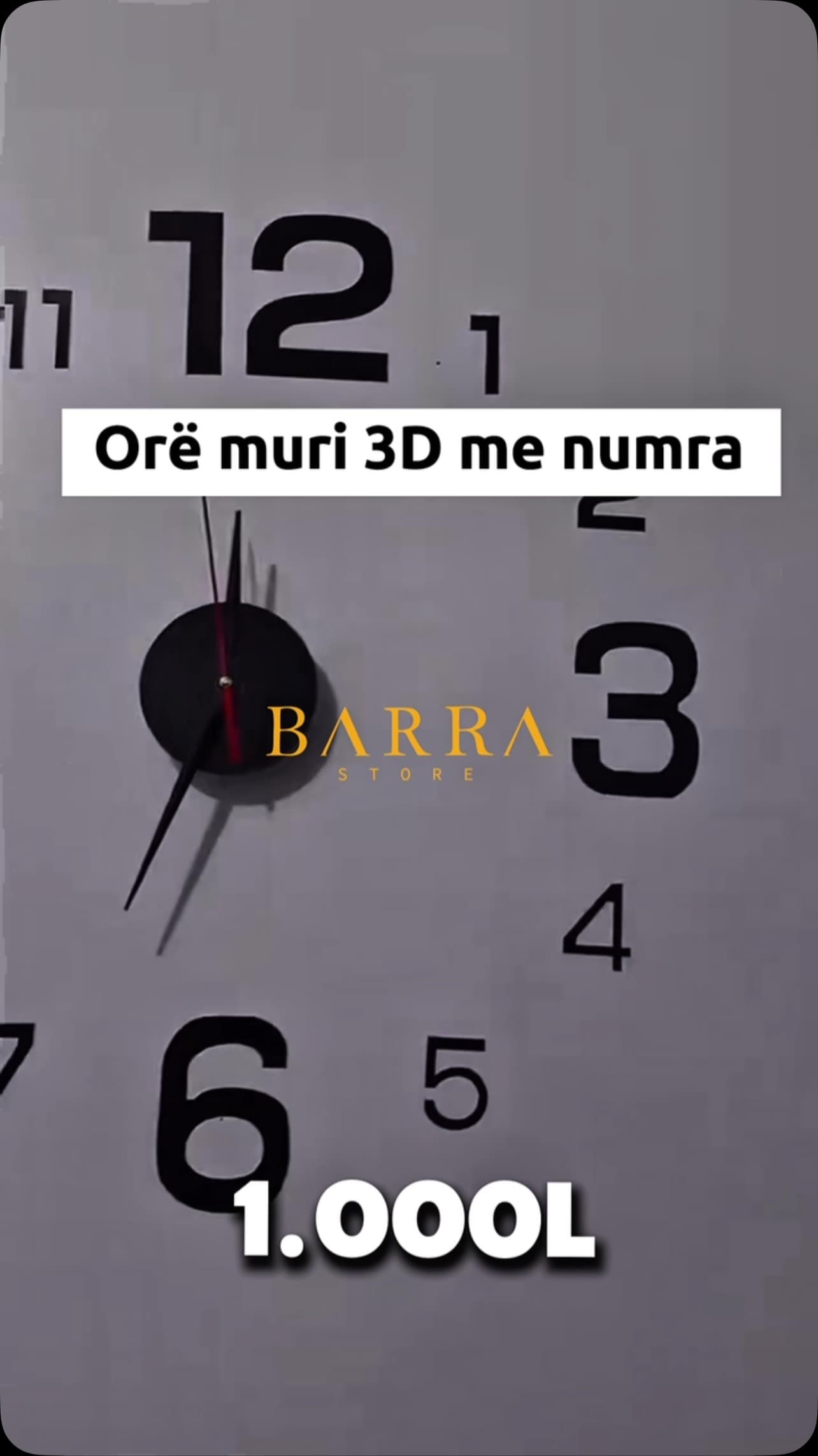 Orë muri 3D me numra që ngjiten veçmas