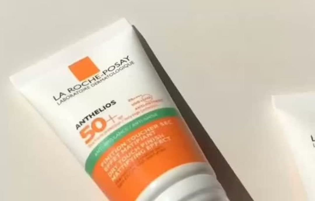 La Roche-Posay Anthelios SPF 50+ Dry Touch, efekt mat