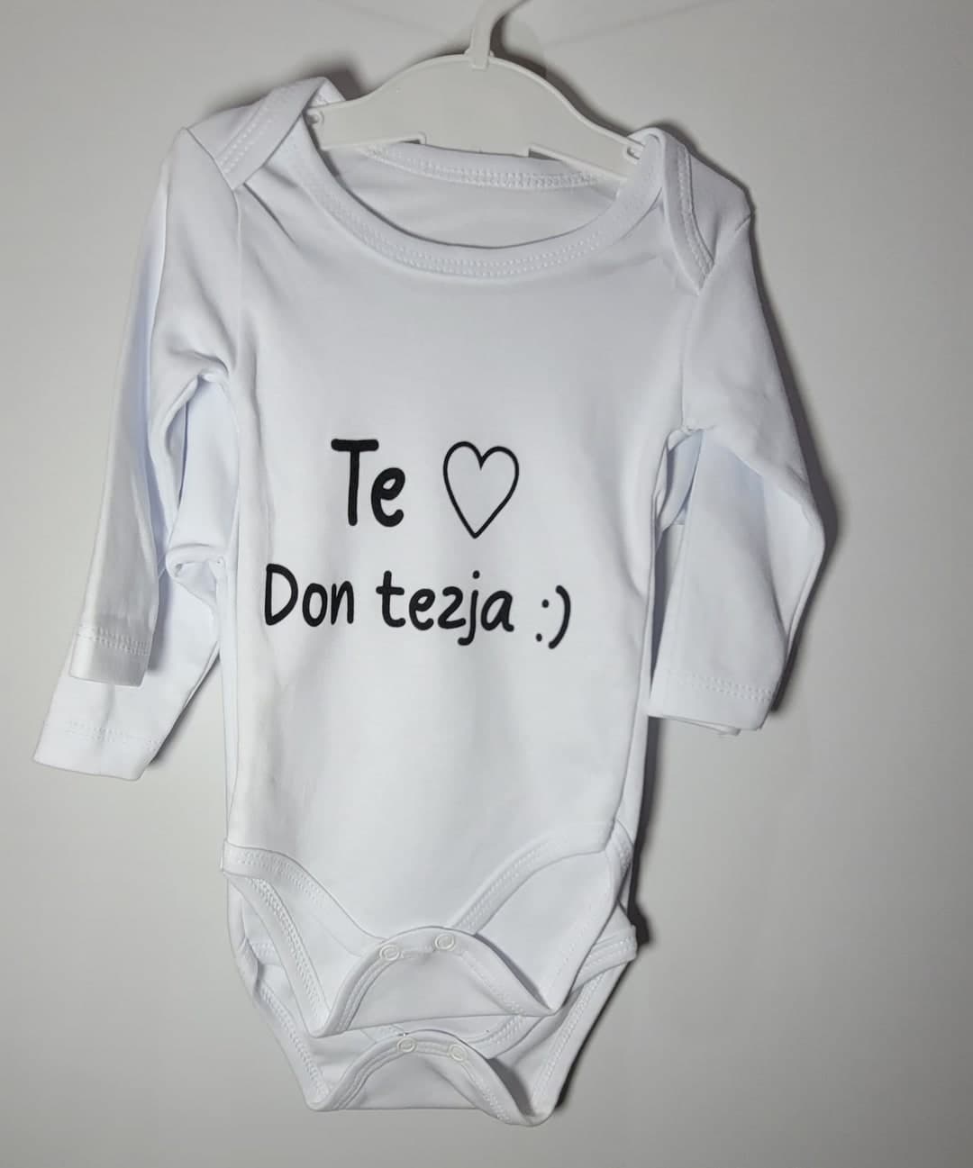 Body i dedikuar «Te ♡ Don tezja :)» për bebe (0–12 muaj)